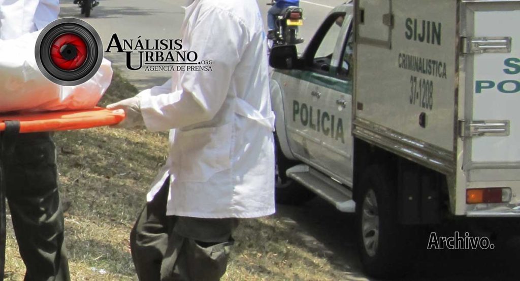 Nadie sabía quién era: una mujer fue hallada sin vida junto a la vía nacional
