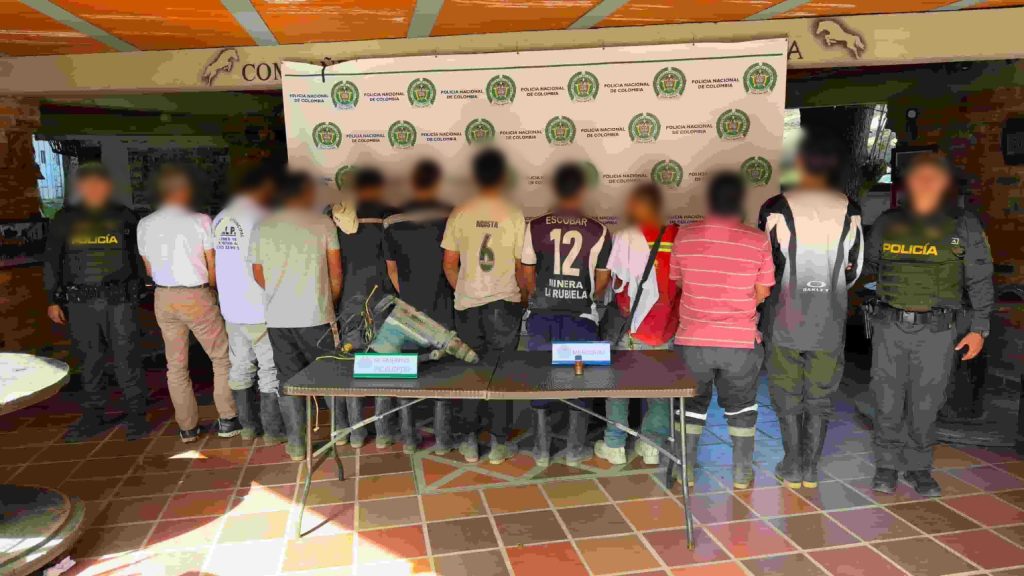 Capturan a 10 hombres por minería ilegal en Girardota: explotación ilícita generaba más de $400 millones