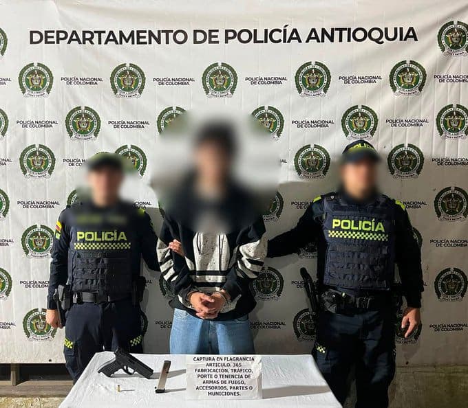 Capturan a un hombre con una pistola en El Carmen de Viboral